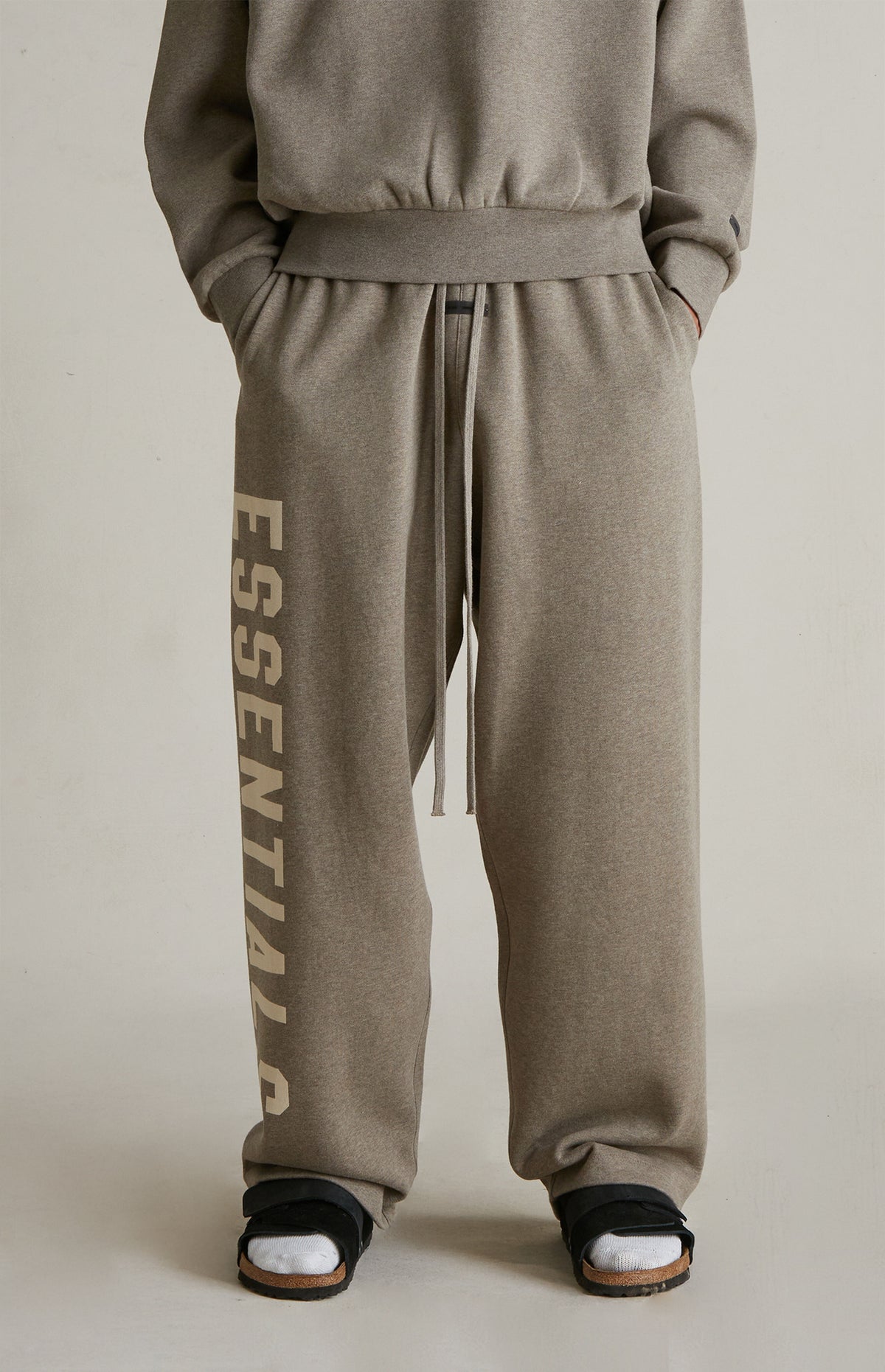 Pantalons Logo Essentials Marron Sable