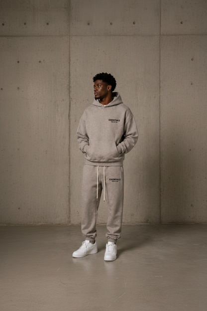 FW24 SS25 Holliday Collection
Essentials Hoodie