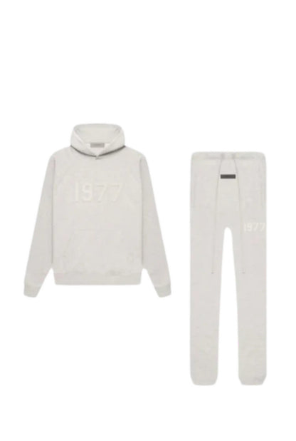 Sweat Essentials 1977 Gris Claire (blanc)