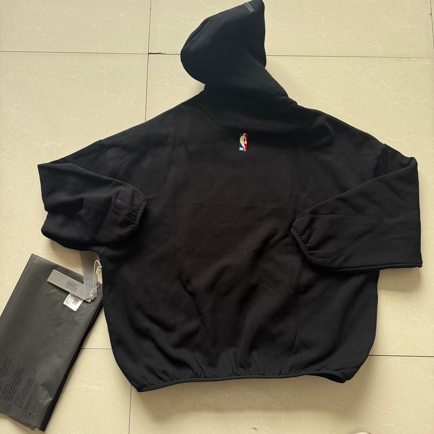 Ensemble Essentials x NBA noire